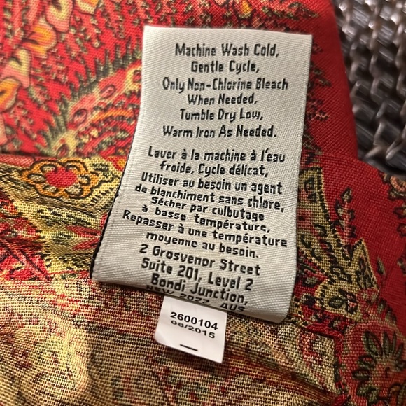 Pottery Barn Christmas paisley tablecloth
70 X 108 - Picture 4 of 4